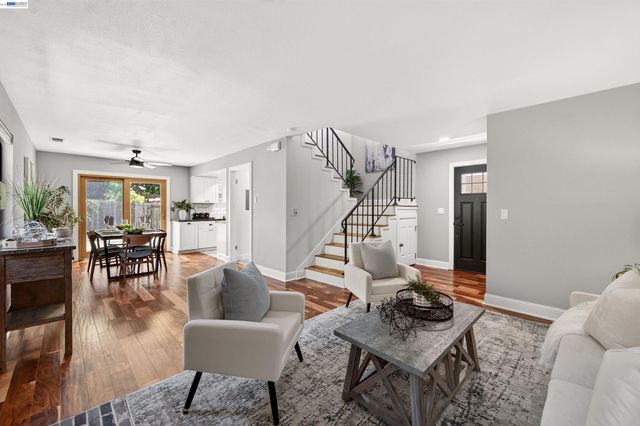 132 Mission Dr, Pleasanton, CA 94566