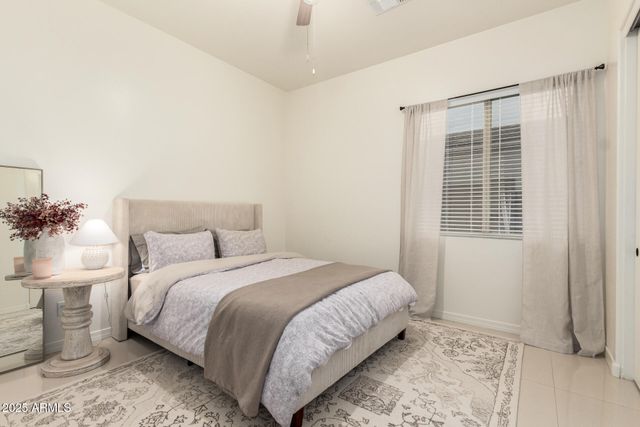 3010 E DESERT Lane, Phoenix, AZ 85042