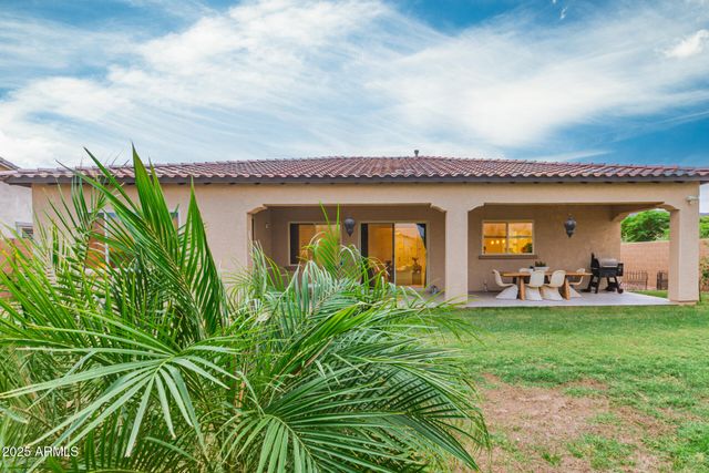 3010 E DESERT Lane, Phoenix, AZ 85042