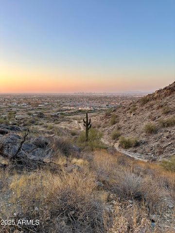 3010 E DESERT Lane, Phoenix, AZ 85042