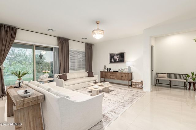 3010 E DESERT Lane, Phoenix, AZ 85042