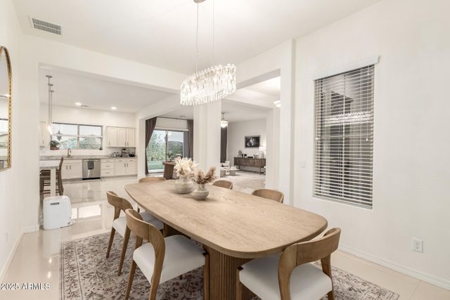 3010 E DESERT Lane, Phoenix, AZ 85042