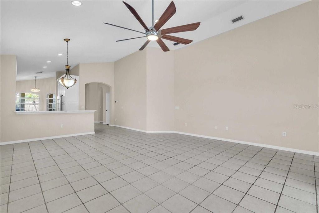 Image 12 of property listing at 7530 BIRDS EYE TERRACE, Bradenton, FL 34203