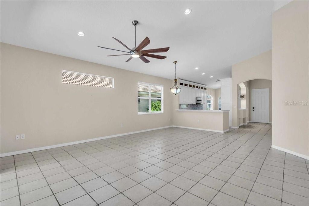 Image 13 of property listing at 7530 BIRDS EYE TERRACE, Bradenton, FL 34203