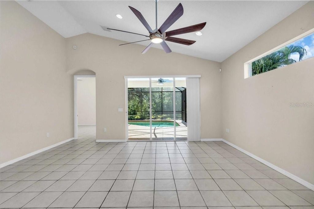 Image 17 of property listing at 7530 BIRDS EYE TERRACE, Bradenton, FL 34203