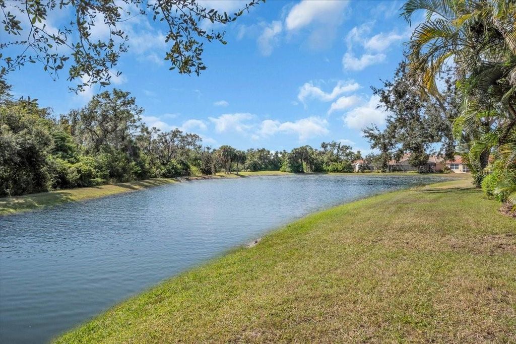 Image 35 of property listing at 7530 BIRDS EYE TERRACE, Bradenton, FL 34203