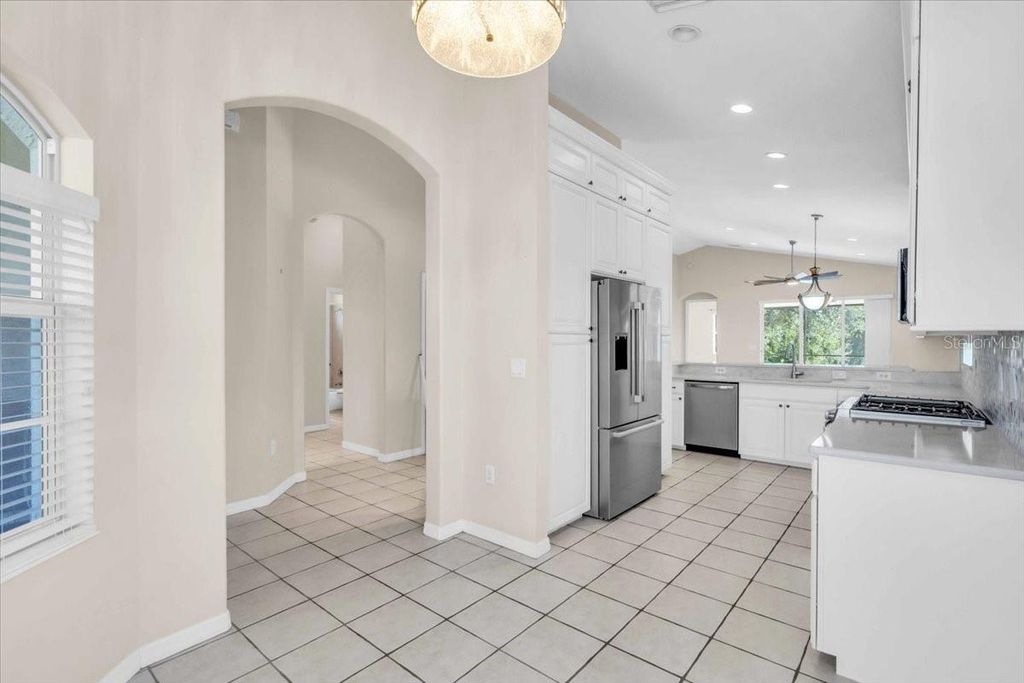 Image 6 of property listing at 7530 BIRDS EYE TERRACE, Bradenton, FL 34203