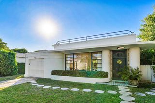 162 Peruvian Avenue, Palm Beach, FL 33480