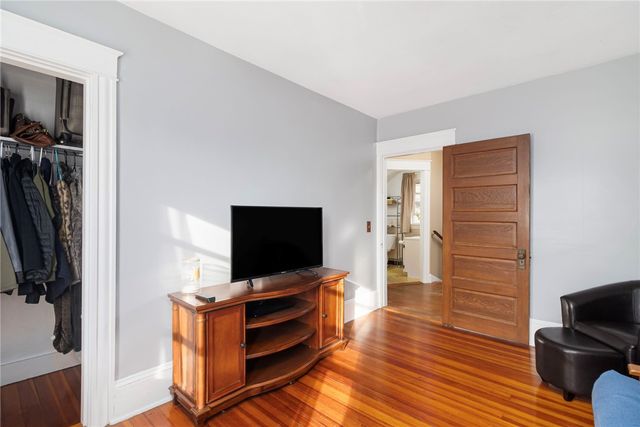 156 Putnam Street, East Providence, RI 02914