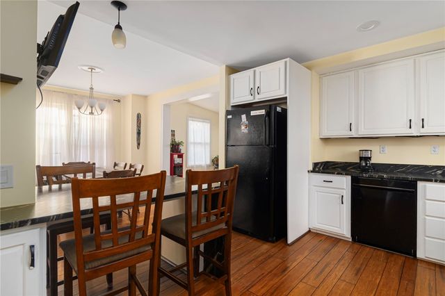 156 Putnam Street, East Providence, RI 02914