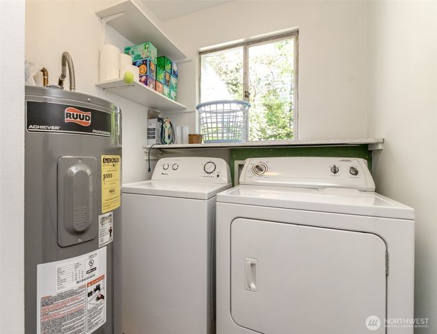 648 SW 107th Avenue, Seattle, WA 98146