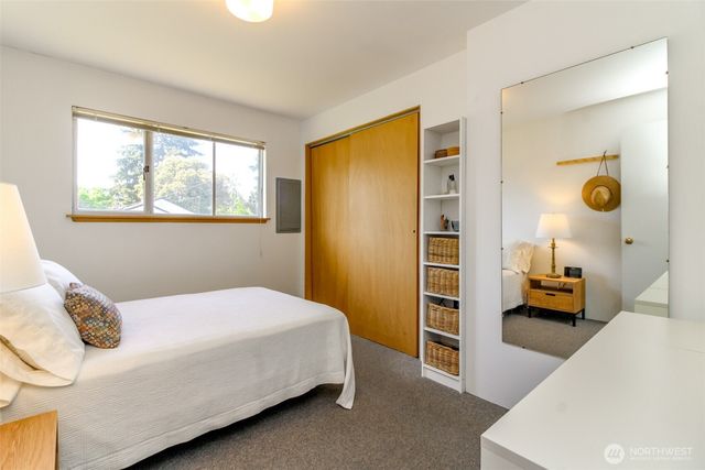 648 SW 107th Avenue, Seattle, WA 98146