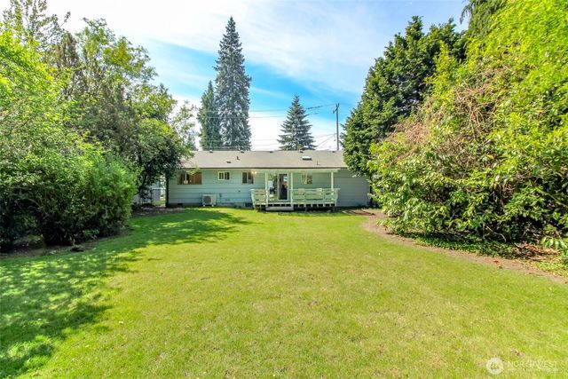 648 SW 107th Avenue, Seattle, WA 98146