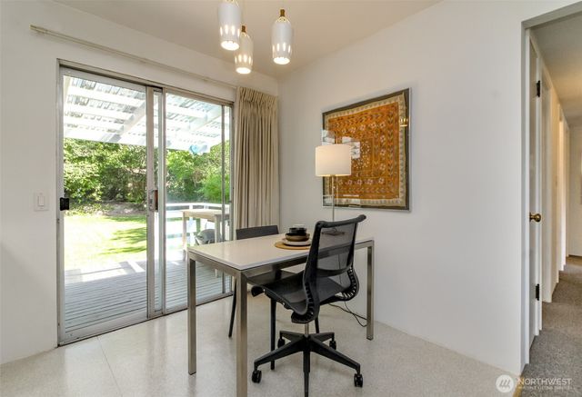 648 SW 107th Avenue, Seattle, WA 98146