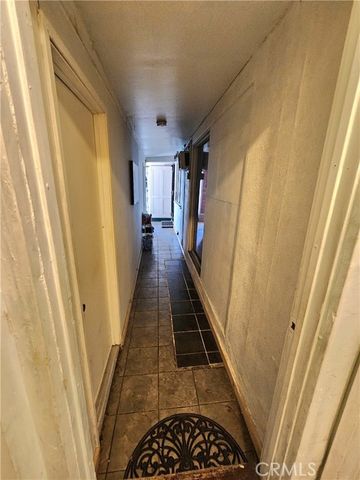 8345 Kester, Panorama City (los Angeles), CA 91402