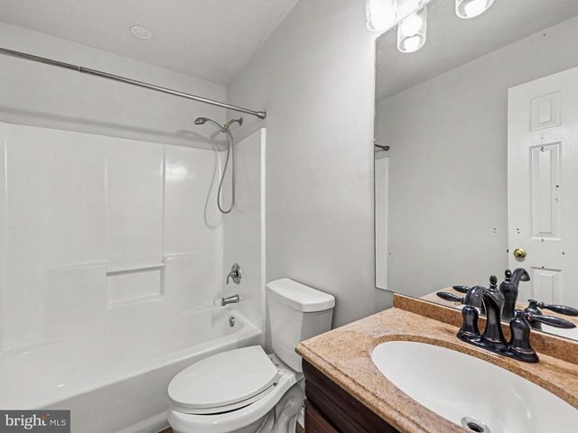 10711 CHESTERWOOD DR, Spotsylvania, VA 22553