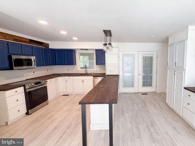10711 CHESTERWOOD DR, Spotsylvania, VA 22553