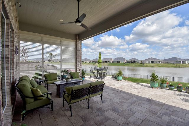 5310 Water Terrace Lane, Fulshear, TX 77441
