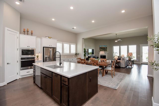 5310 Water Terrace Lane, Fulshear, TX 77441