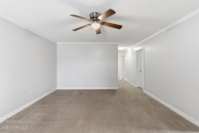 174 Hawthorne Drive, Hattiesburg, MS 39402