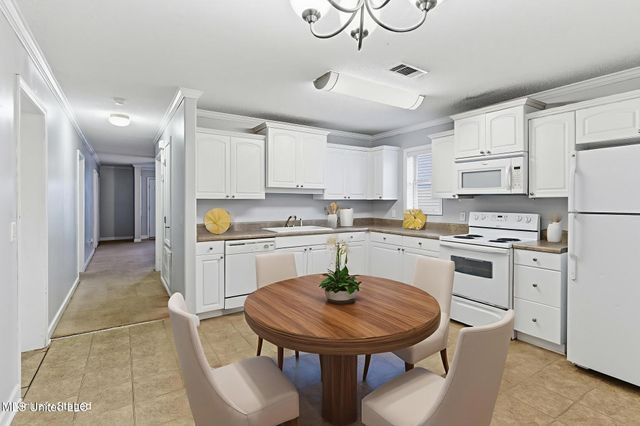 174 Hawthorne Drive, Hattiesburg, MS 39402