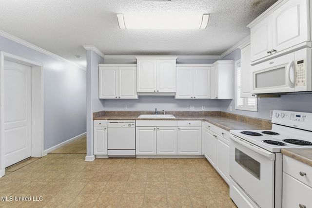 174 Hawthorne Drive, Hattiesburg, MS 39402