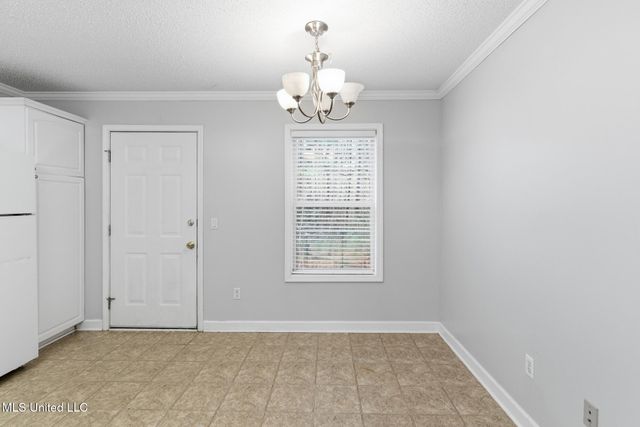 174 Hawthorne Drive, Hattiesburg, MS 39402