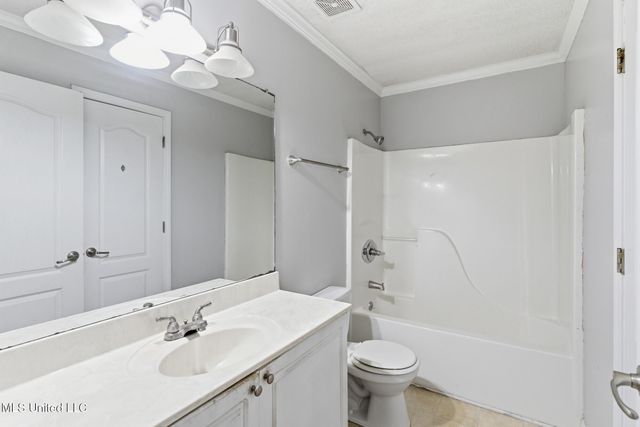 174 Hawthorne Drive, Hattiesburg, MS 39402