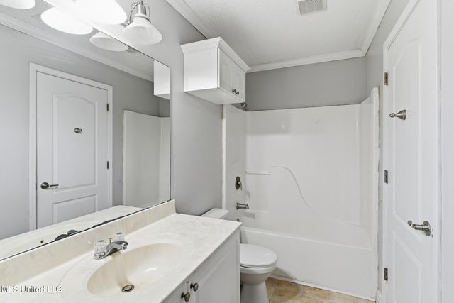 174 Hawthorne Drive, Hattiesburg, MS 39402