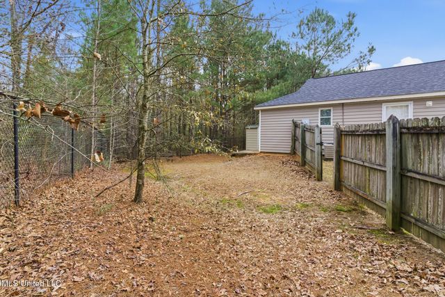 174 Hawthorne Drive, Hattiesburg, MS 39402