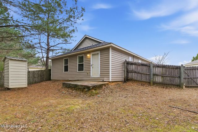 174 Hawthorne Drive, Hattiesburg, MS 39402