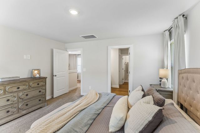 1735 Flora Grv, Hermitage, TN 37076