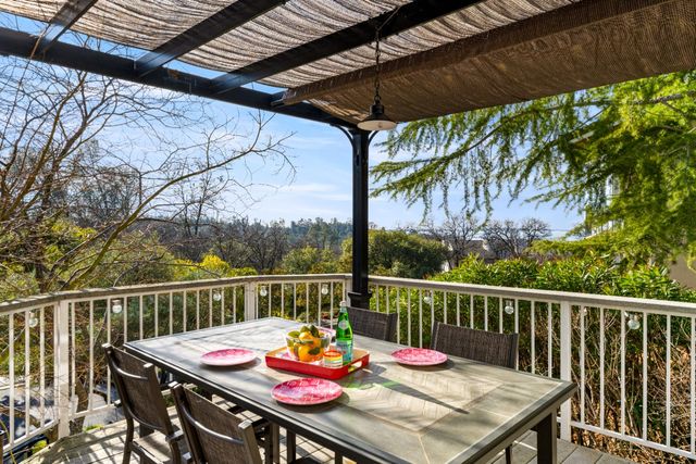 2045 Vista Mar Dr, El Dorado Hills, CA 95762