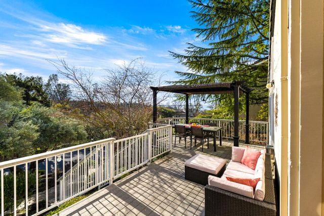 2045 Vista Mar Dr, El Dorado Hills, CA 95762