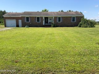 5 Keys Cross Road, Hobbsville, NC 27946