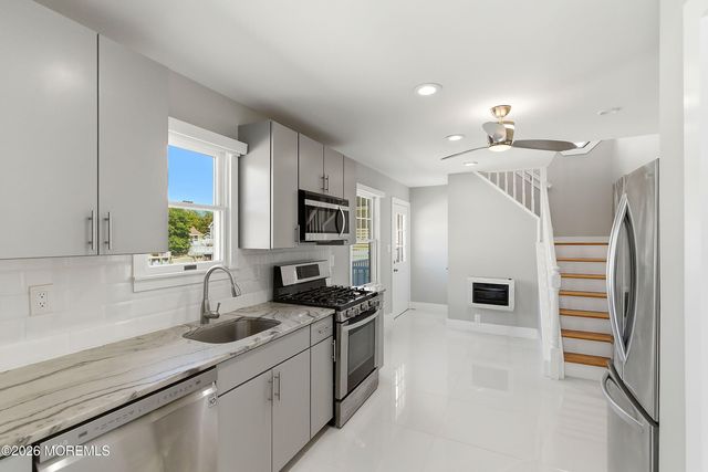117 Emily Drive, Manahawkin, NJ 08050