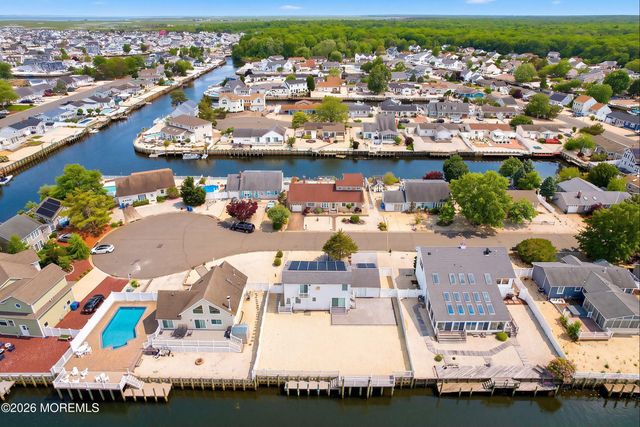 117 Emily Drive, Manahawkin, NJ 08050