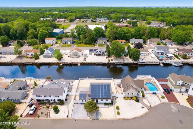 117 Emily Drive, Manahawkin, NJ 08050