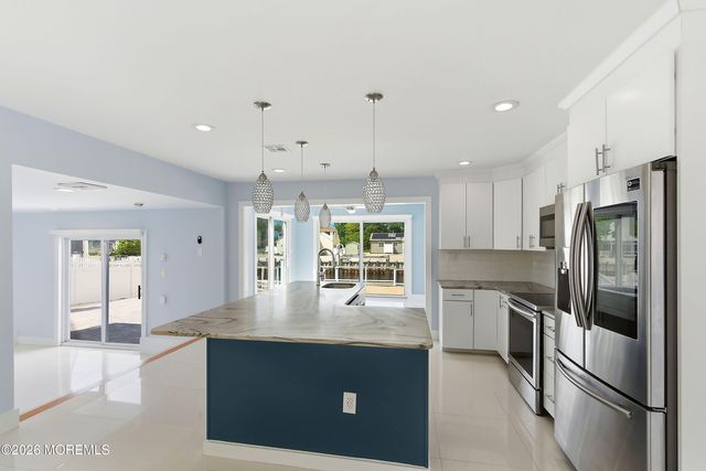 117 Emily Drive, Manahawkin, NJ 08050