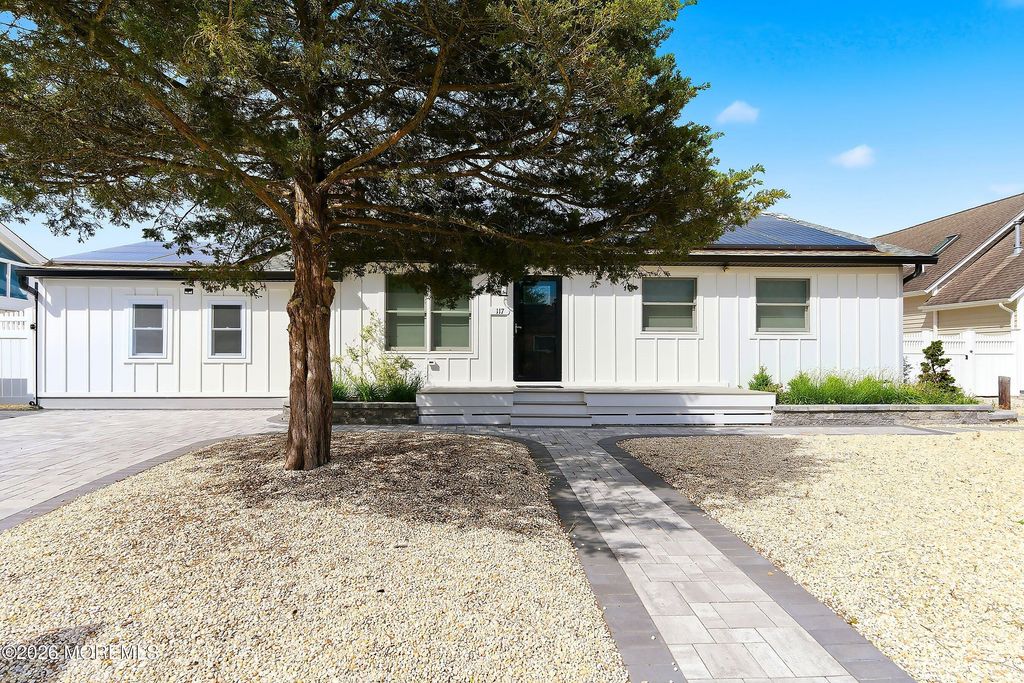 117 Emily Drive, Manahawkin, NJ 08050