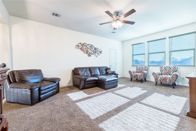 7804 Azure Way, Arlington, TX 76001