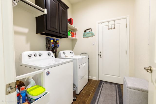 7804 Azure Way, Arlington, TX 76001