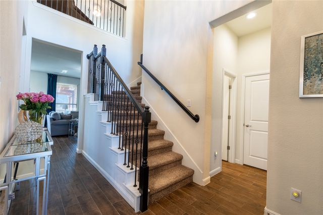 7804 Azure Way, Arlington, TX 76001