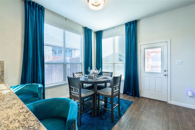 7804 Azure Way, Arlington, TX 76001