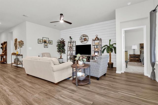 1208 Sandstone Hills Drive, Montgomery, TX 77316