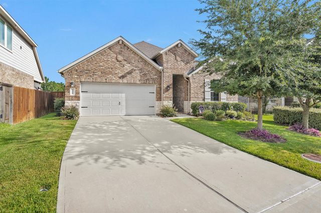 1208 Sandstone Hills Drive, Montgomery, TX 77316