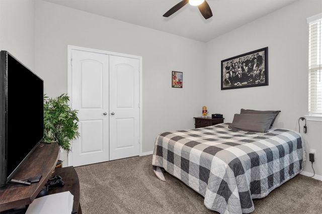 1208 Sandstone Hills Drive, Montgomery, TX 77316