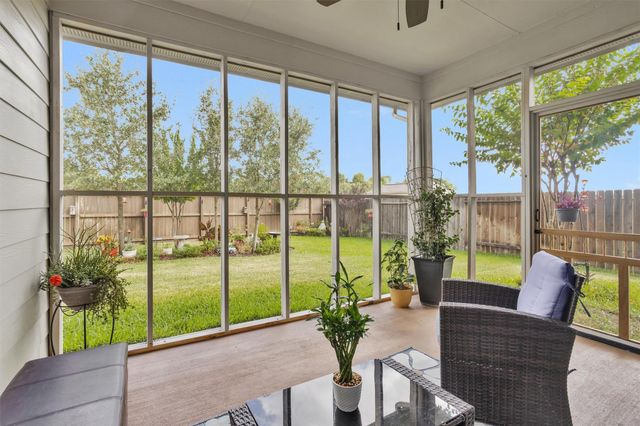 1208 Sandstone Hills Drive, Montgomery, TX 77316
