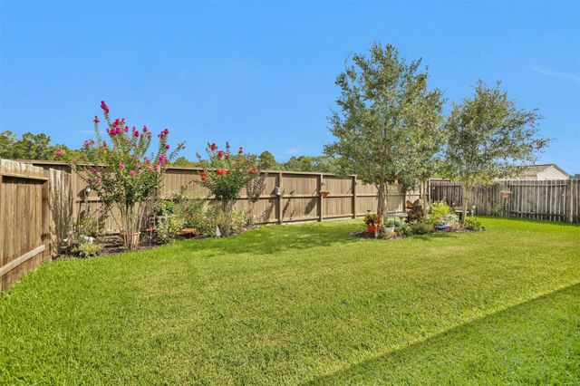 1208 Sandstone Hills Drive, Montgomery, TX 77316