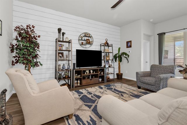 1208 Sandstone Hills Drive, Montgomery, TX 77316